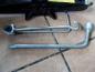 Preview: Toyota Corolla Verso Wagenheber Radschl?ssel 09111-0F020