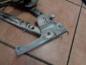Preview: Mercedes-Benz E-Klasse W124 Scharnier Motorhaube Rechts 1248800428