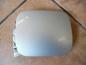 Preview: Audi A3 8L Tankklappe Tankdeckel 8L0010157 silber Farbcode : LY7W