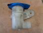 Preview: Seat Altea XL 5P Bj:2008 Stutzen Wischwasserbehälter mit Deckel 8D0955455