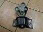 Preview: Renault Clio 3 Motorhalter Rechts 8200281186
