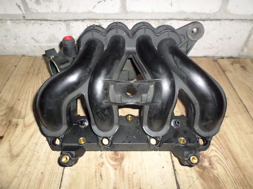 Ford Fiesta Bj.2002 Ansaugkrümmer Ansaugbrücke VP2S6U-9424CB