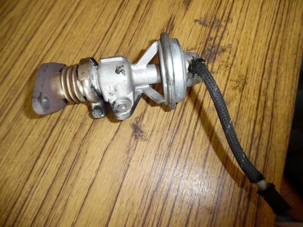 VW Golf 4 original Abgasr?ckf?hrventil 72247700