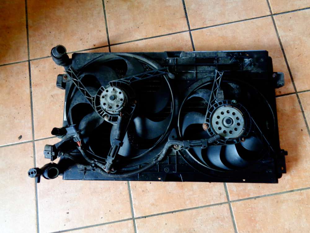 VW Golf 4 Bj:2000 1.4 16V Wasserk?hler L?ftermotor K?hlerl?fter Klimak?hler 1J0121253N