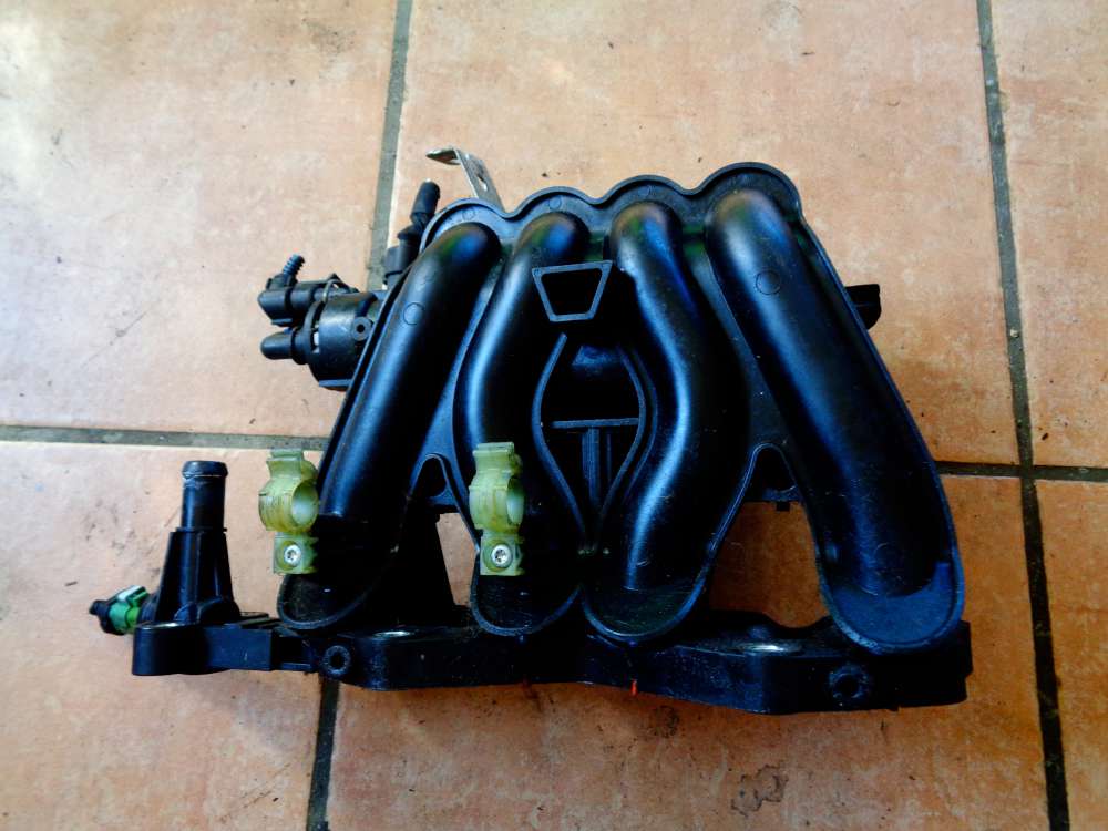 Fiat Panda 169 1,2 L Bj:2007 Ansaugkrümmer Ansaugbrücke 0261230030
