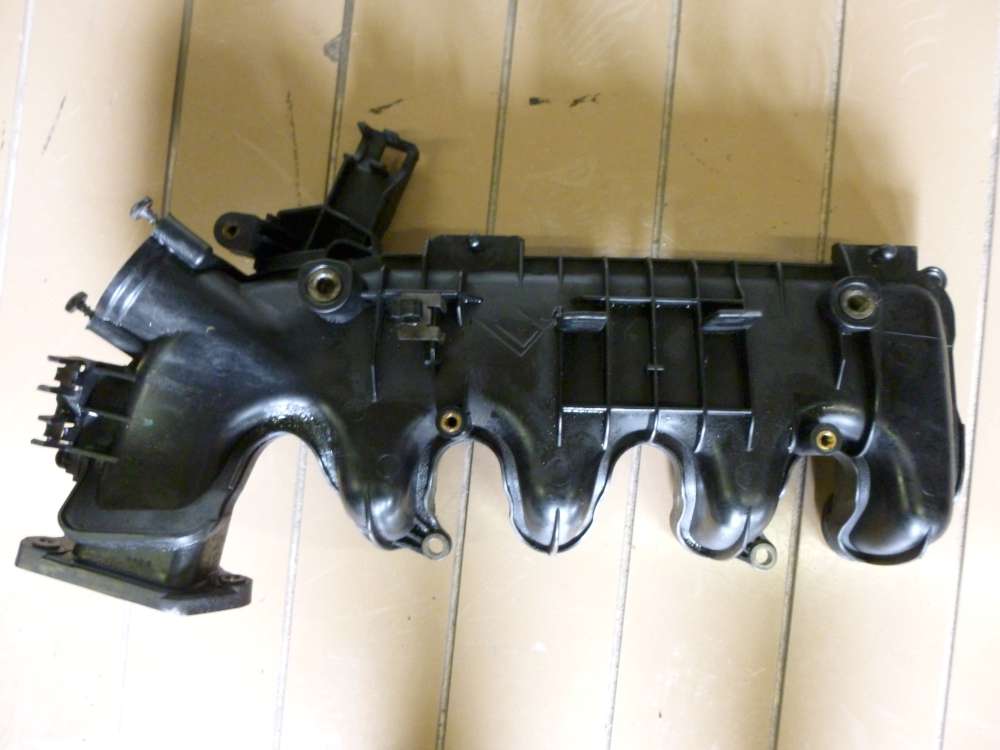 Ford Focus II 1,6Tdci Ansaugkrümmer Ansaugbrücke 9684941780
