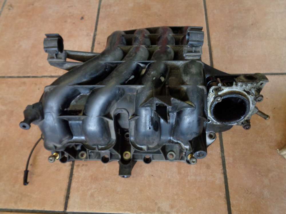 VW Golf IV 1,4 Ansaugbrücke Ansaugkrümmer 036129711BK