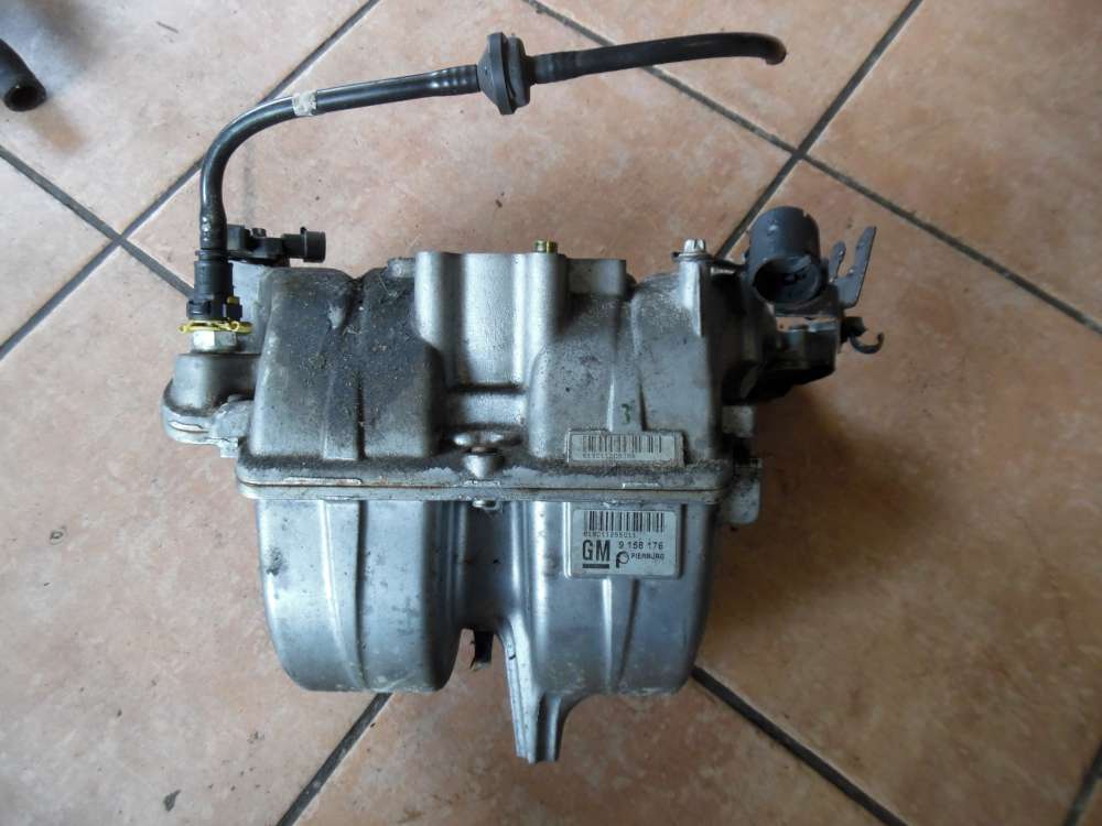 Opel Corsa C Ansaugbrücke Ansaugkrümmer 9158176