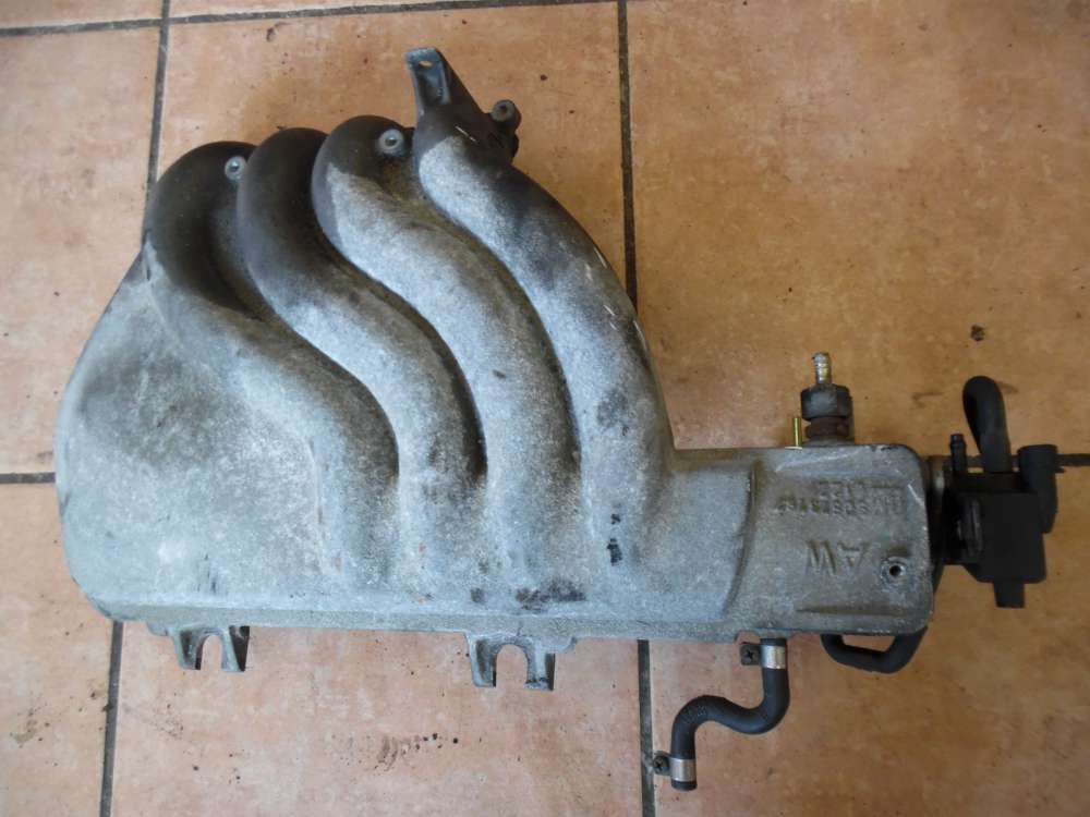 Opel Vectra B 1,6 Ansaugbrücke Ansaugkrümmer 90573787