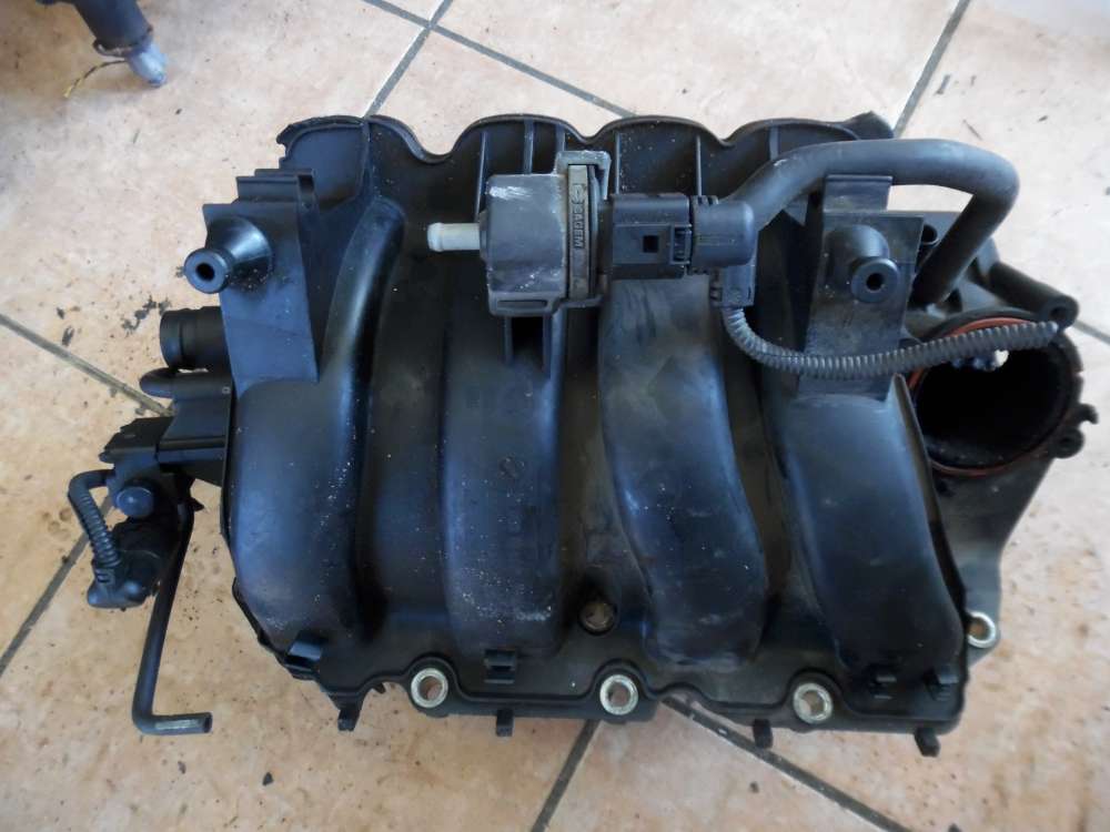 VW Golf V 1,4L Ansaugbrücke Ansaugkrümmer 03C129709E