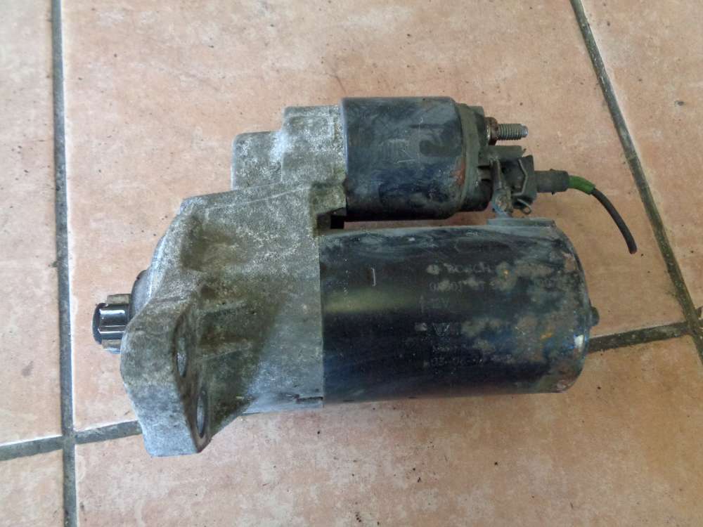 VW Golf 4 Anlasser Starter Bosch 12V 0001121606