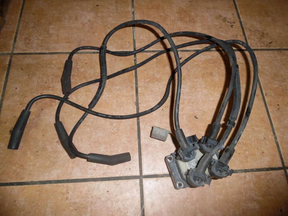 Ford Ka 1,2i Zündspule Zündkabel 88SF-12029-A2A 0277A