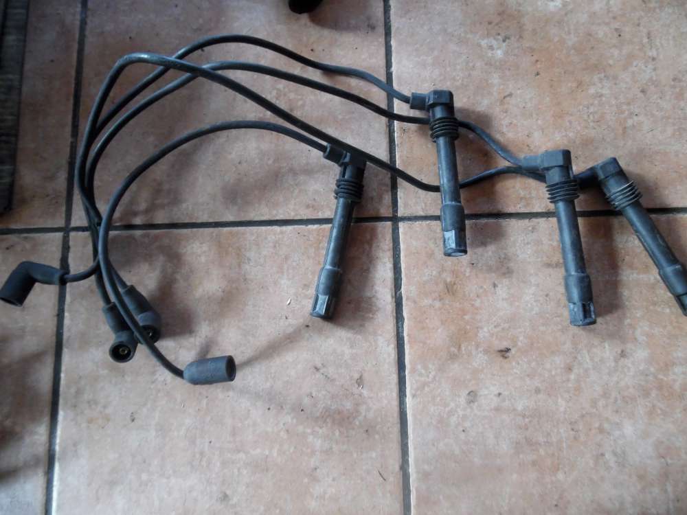 Audi A3 8L Bj:98 Zündkabel 06A035281A
