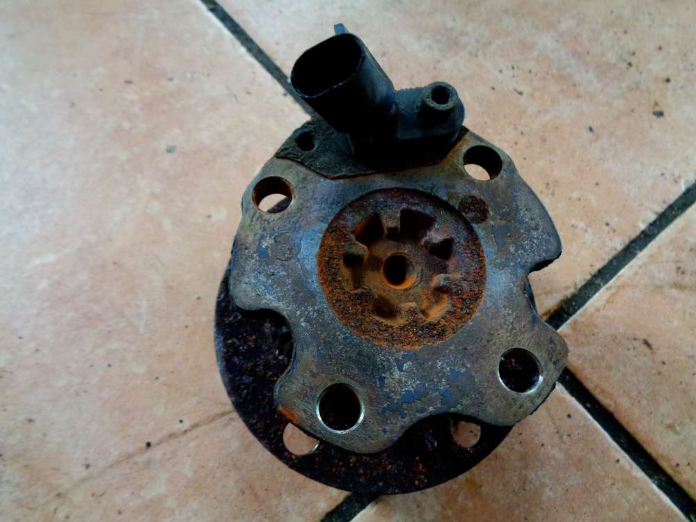 VW Golf 4 IV BJ 99 Radlagergeh?use Achsschenkel Hinten Rechts