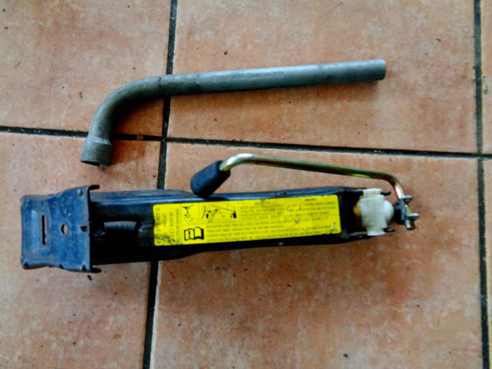 Audi 80 VW Passat Wagenheber 8A0011031G Radschl??el 4D0012219A