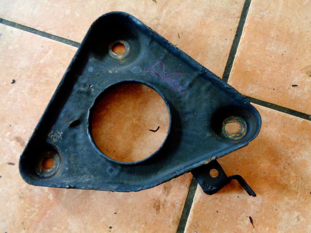 Nissan Primera P12 Bj:03 Achstr?ger Halterung Vorderachse Rechts