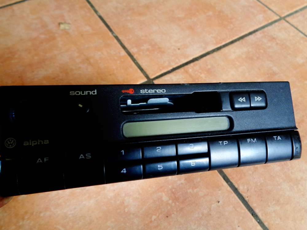 VW Golf 4 Kombi Bj:2002 Cassetten Radio 6X0035153