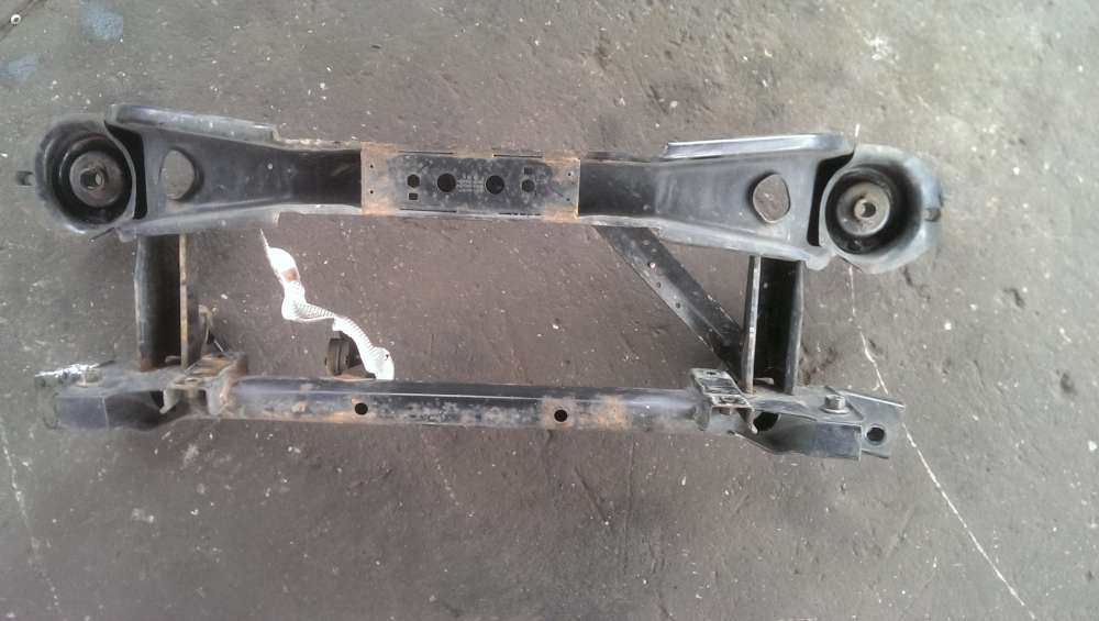 Ford Focus II Hinterachse Achstr?ger 4N51-5K067 4M51-5K067 98AG-5K067