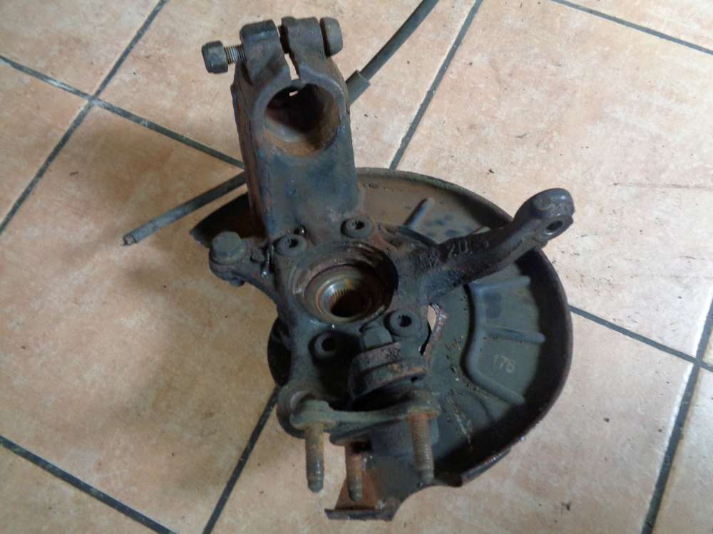 Seat Altea XL 5P Bj:2008 Achsschenkel Vorne Rechts