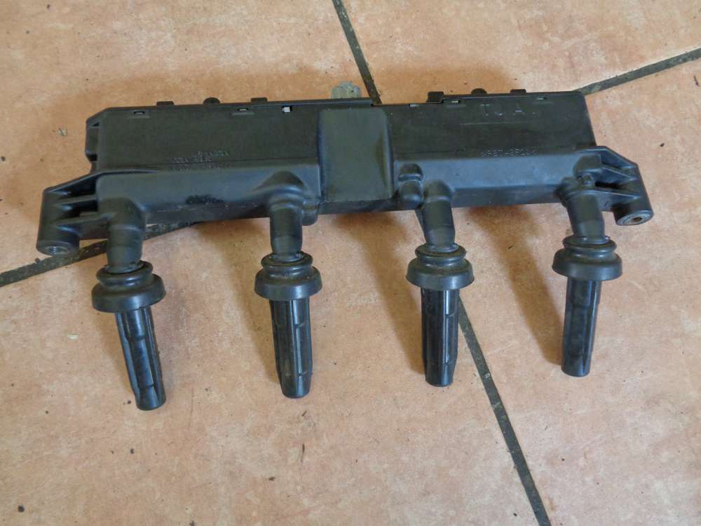 Peugeot 206 Zuendspule Zündspulengehäuse 2526208