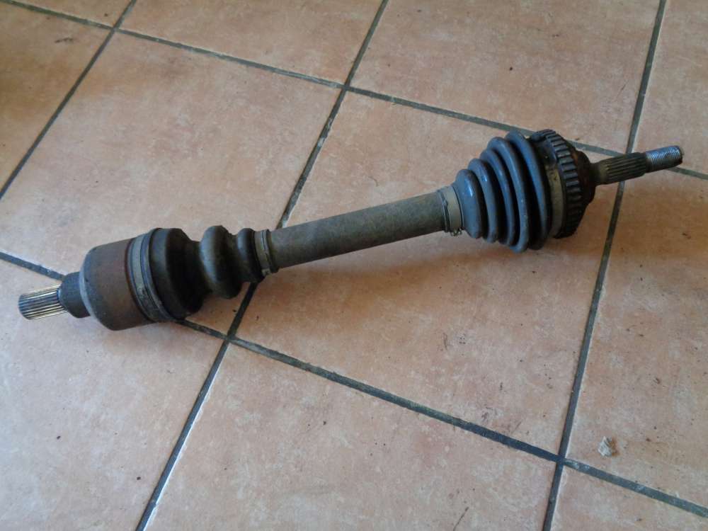 Peugeot 206 Bj:2000 Antriebswelle Gelenkwelle Vorne Links