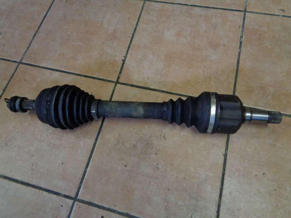 Peugeot 307 RHR Bj:2004 Antriebswelle Gelenkwelle Vorn Links