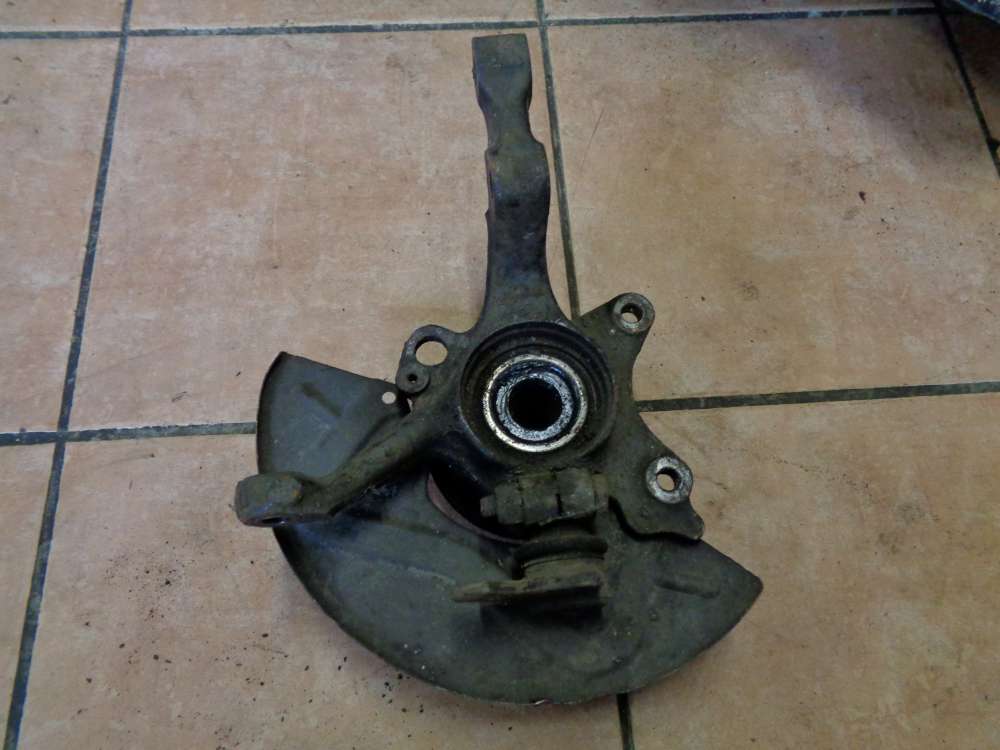 VW Golf 3 Achsschenkel Radnabe Vorne Links