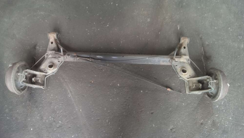 Hinterachse - Achse - hinten Opel Corsa B Bj ab 1993-2000