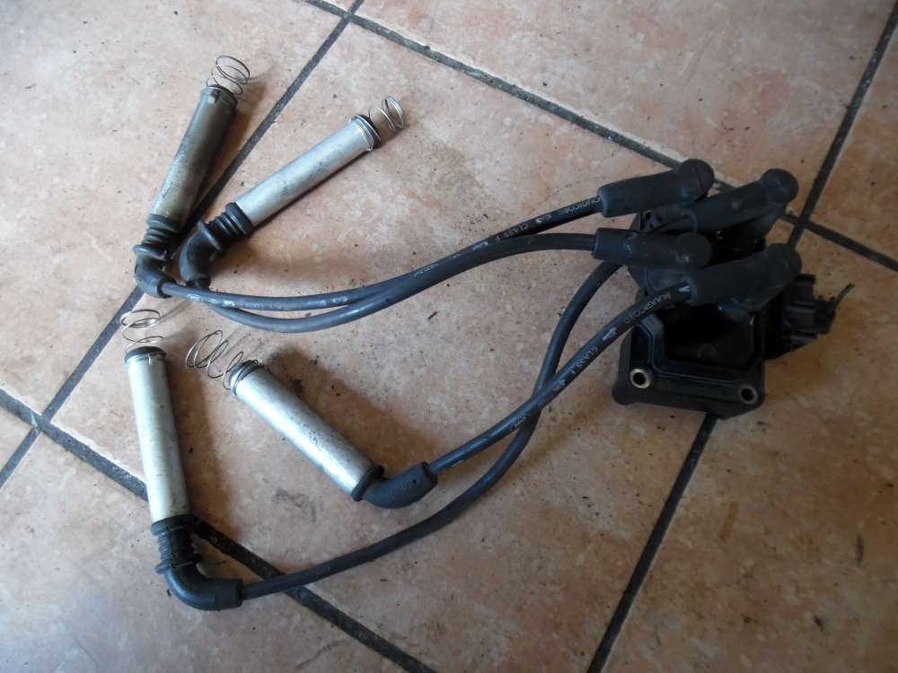 Ford Fiesta V Zündspule mit Zündkabeln NGK U2001 / XS6F12284B4D