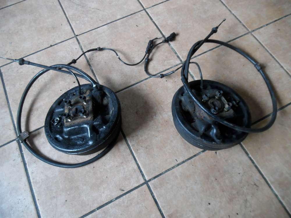 Nissan Micra K12 Achsschenkel Radnabe mit Handbremsseil Hinten