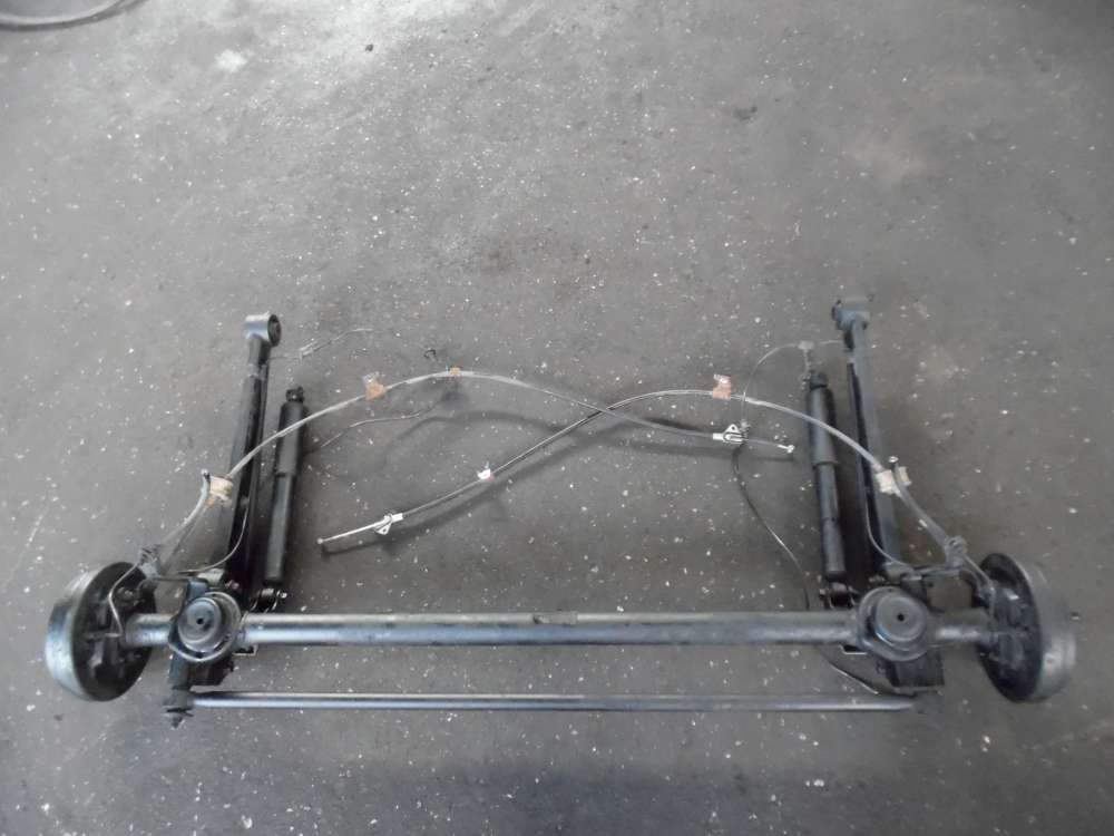 Nissan Pixo Hinterachse Achstr?ger Hinten