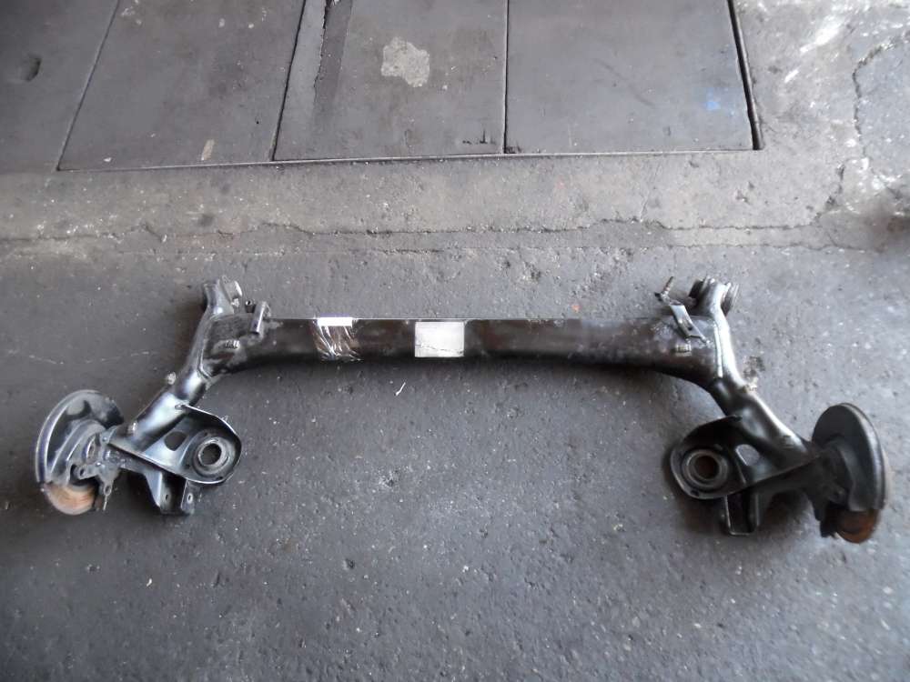 Skoda Fabia II Hinterachse Achstr?ger mit Sto?d?mpfer