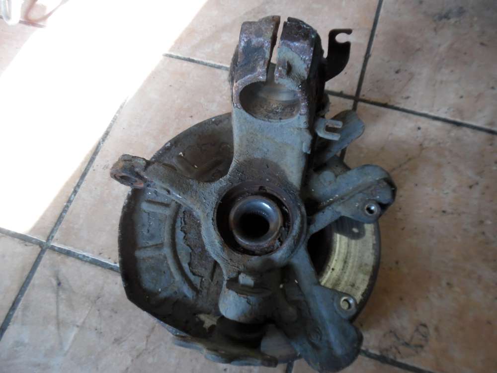 Skoda Fabia II Achsschenkel Radnabe Vorne Links