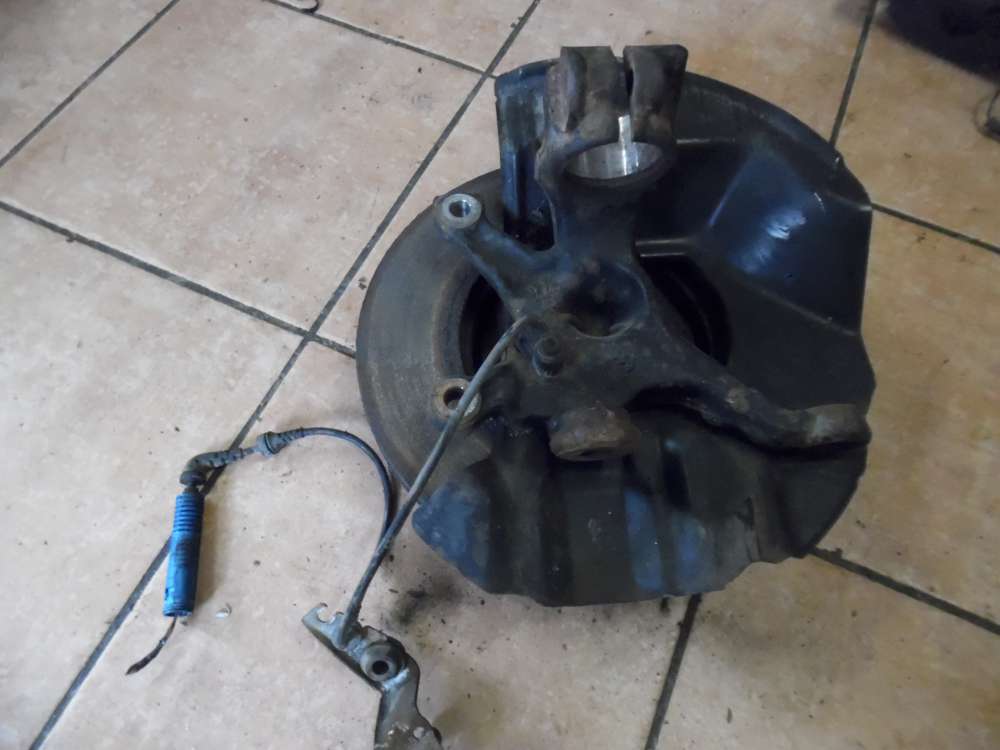 BMW E46 316ti Achsschenkel Radnabe Vorne Links
