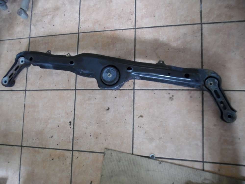 VW Golf III / IV Cabrio Vorderachse Querträger Vorne