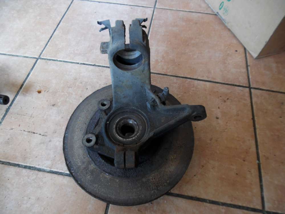 Peugeot 206 Cabrio 1,4L Achsschenkel Radnabe Vorne Rechts