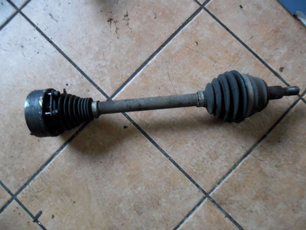 VW Golf IV 1,8 Antriebswelle Vorne Links