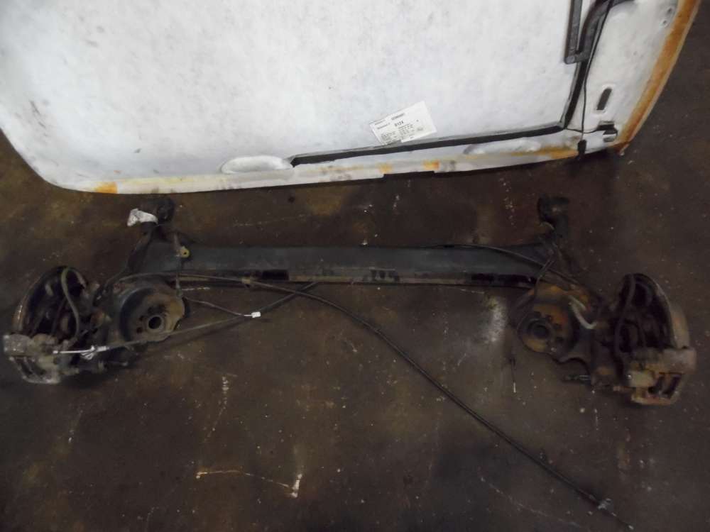 Toyota Yaris Verso P2 1.4D D-4D Hinterachse Achstr?ger