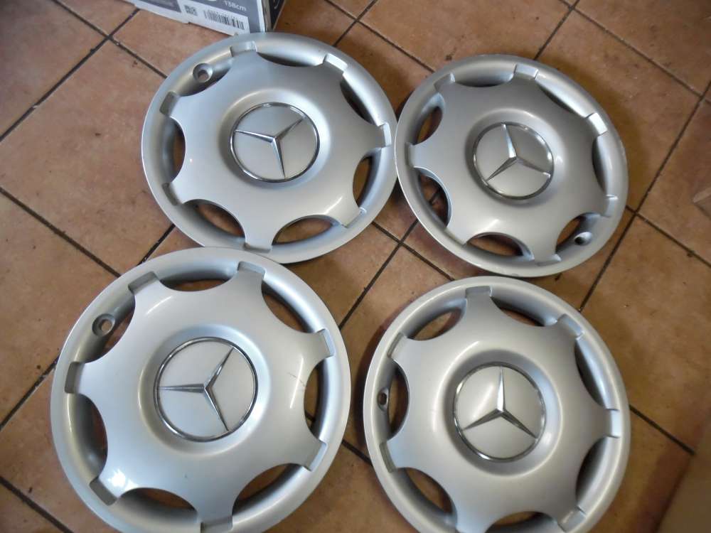 Mercedes Benz C-Klasse W203 / W211 Radkappe Raddeckel 15 Zoll 2034010024