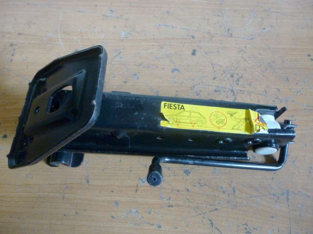 Ford Fiesta Wagenheber mit Radschl?ssel 96FB-17080-BB