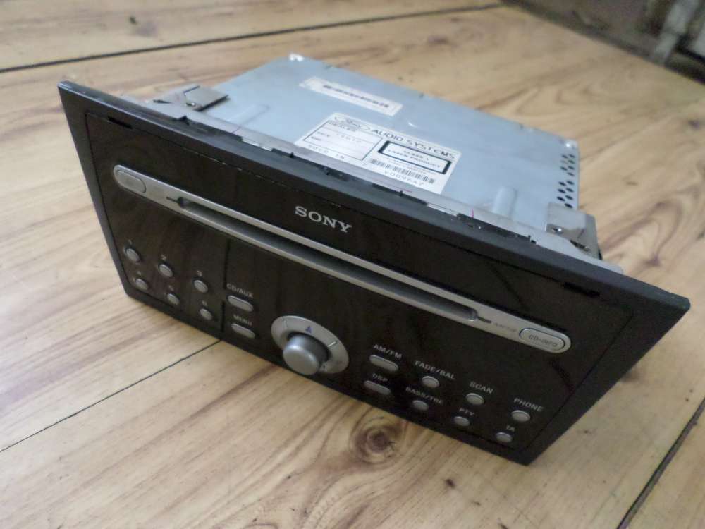 Ford Mondeo Radio CD VP7S7F / 18C821-DA Ohne Code