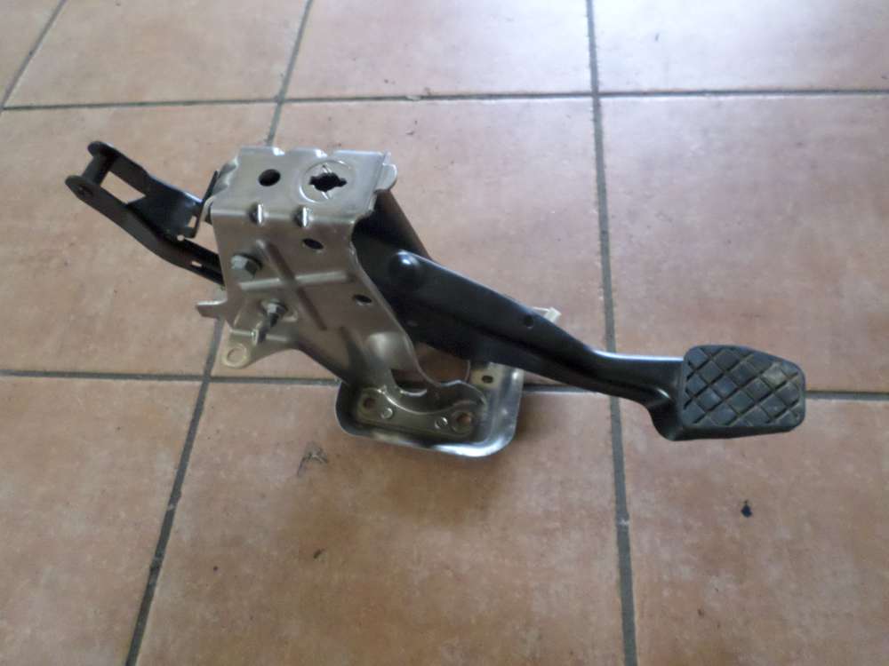 Audi A3 8P Bremspedal Brems pedal Pedalwerk Pedalbock 1K1721057 AD