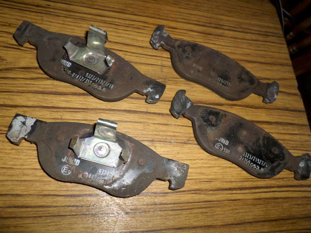 Fiat Idea Original Bremsbelagsatz Vorderachse Pr?fzeichen E4 90R 01085/101