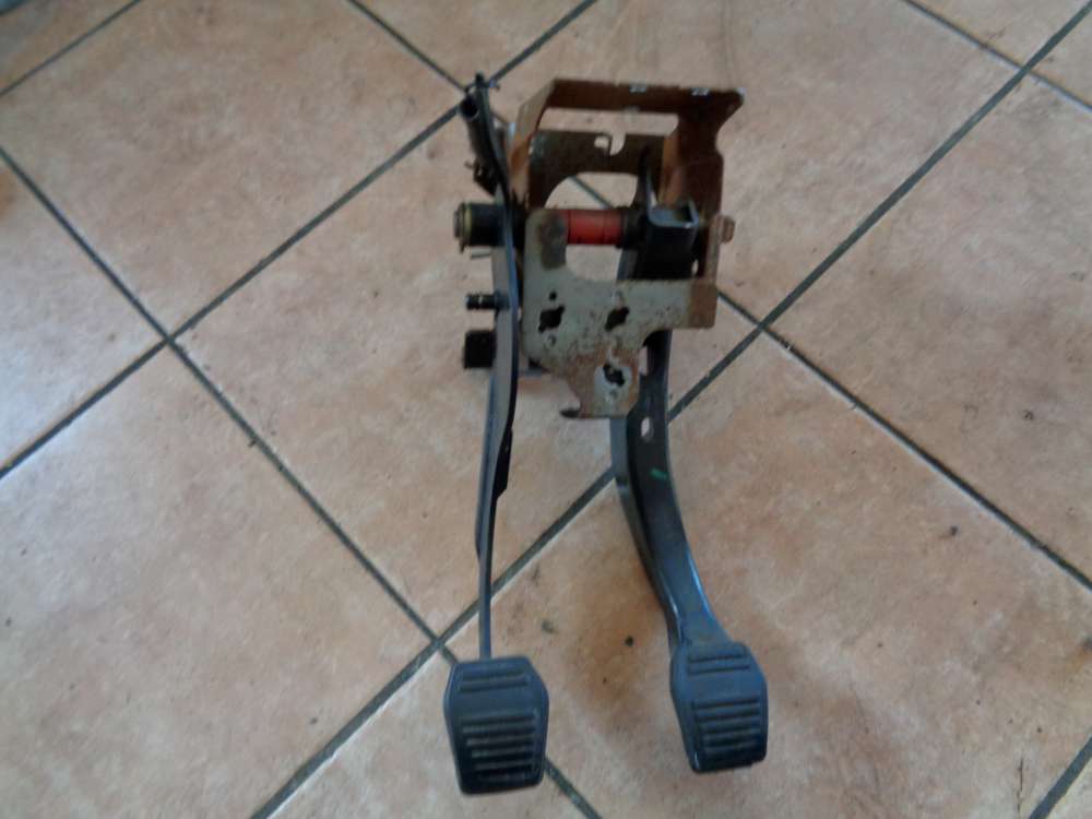 Ford Mondeo BNP Bj:95 Pedale Pedalset Bremse Kupplung 94BB7520AD