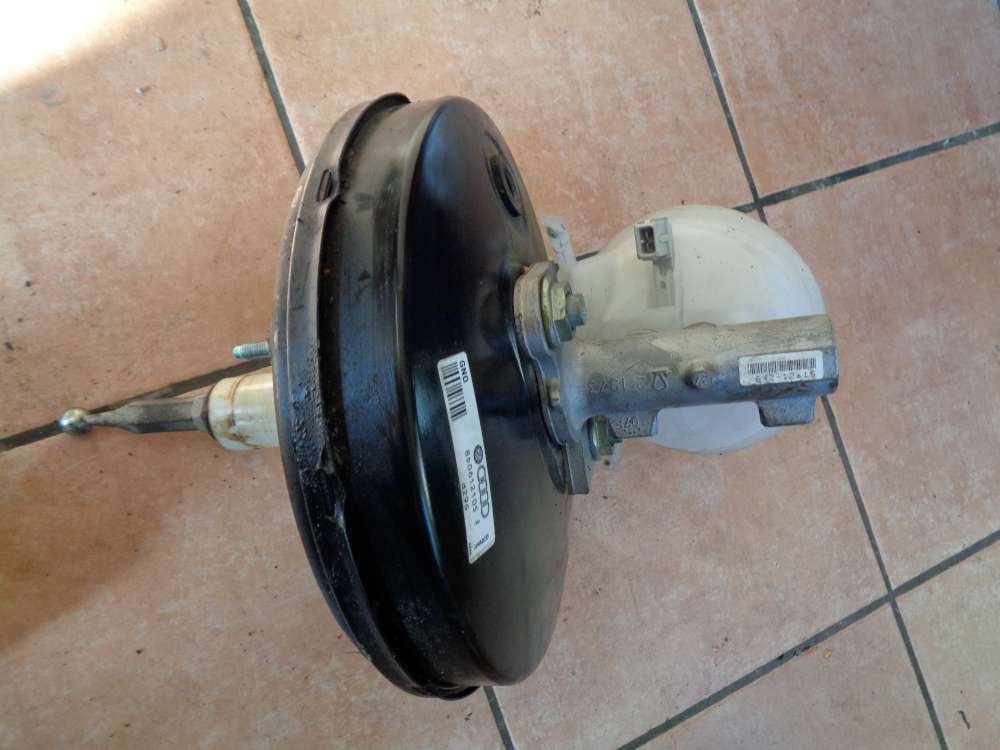 VW Passat 3B Bj:1997 Hauptbremszylinder Bremskraftverst?rker 8D0612105F