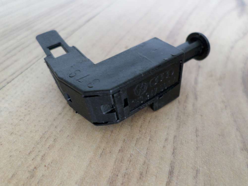 Audi A4 Orginal Kontakt Schalter Taster Handbremse Sensor 1H0947561 A
