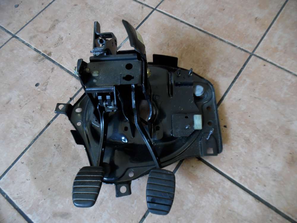 Renault Clio II Bremspedal Kupplungspedal Pedalerie