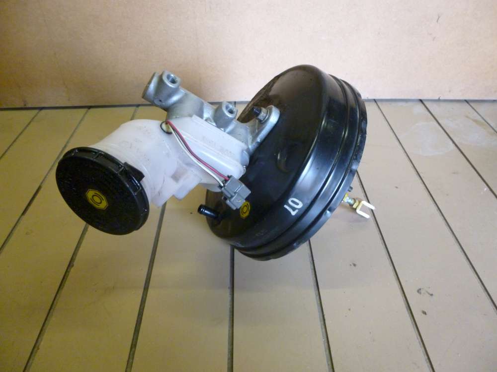Daihatsu YRV Bj 2002 Bremskraftverst?rker Verst?rker Bremse Hauptbremszylinder