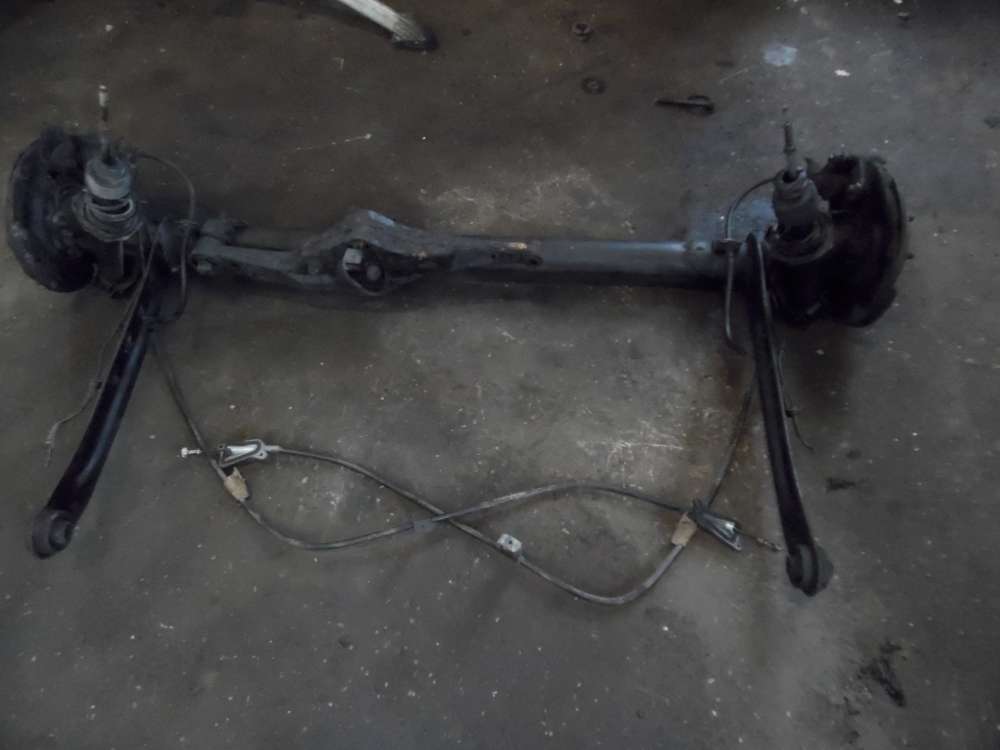 Nissan Almera Tino Hinterachse Achstr?ger mit Bremssattel Hinten