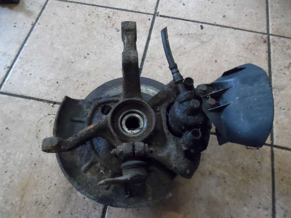 VW Golf III Achsschenkel Radnabe mit Bremssattel Vorne Links